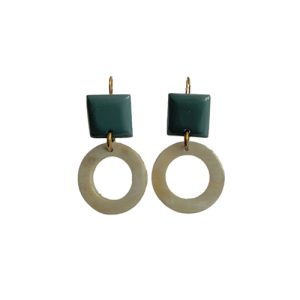 Oorbel blauw grijs rond buffelhoorn Lara Design