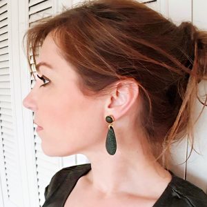 Groene klassieke oorbellen roggenleer - Sabine