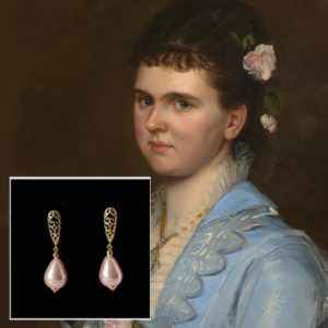 Roze parel oorbellen | Emma | Paleis Het Loo
