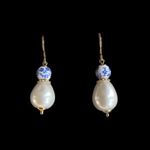 pareloorbellen met delftsblauw accent – Geesje, museumcollectie