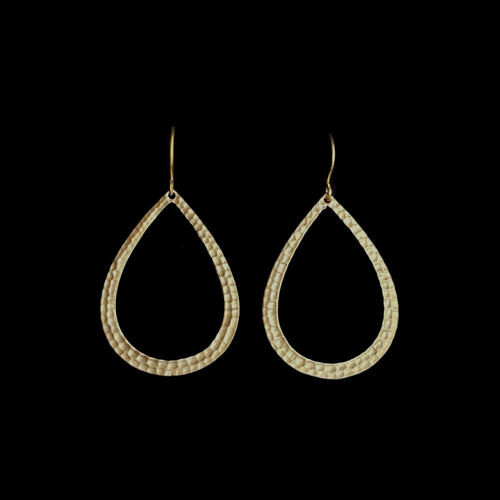 druppel oorbellen matgoud verguld met wafelmotief aicha